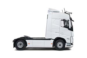 VOLVO FH16 GLOBETROTTER XL 2023 WHITE — фото 8