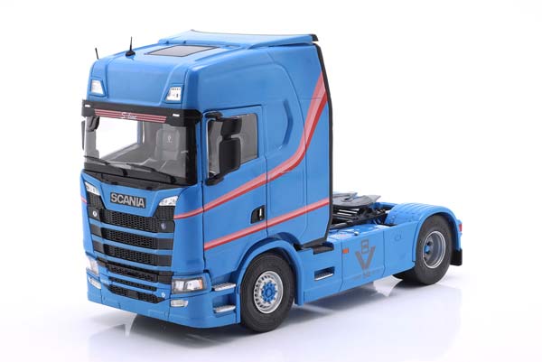 SCANIA 580S HIGHLINE 113 TRIBUTE TRUCK 2023 BLUE / DECOR / СКАНИА 580S ХИГХЛИНЕ 113 В ЧЕСТЬ ГРУЗОВИК СИНИЙ