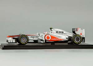 MCLAREN MP4-26 #4 WINNER HUNGARIAN GP 2011 200TH GRAND PRIX JENSON BUTTON — фото 7
