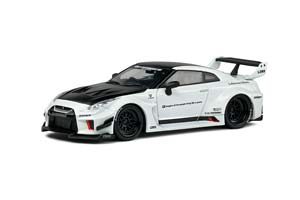 NISSAN GT-R (R35) LIBERTY WALK BODY KIT WHITE FLATBLACK