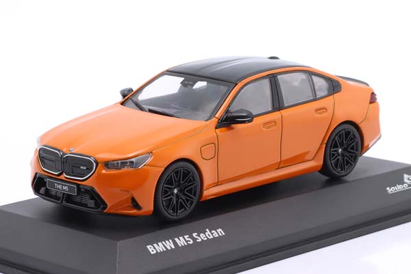 BMW M5 G90 SALOON 2025 ORANGE