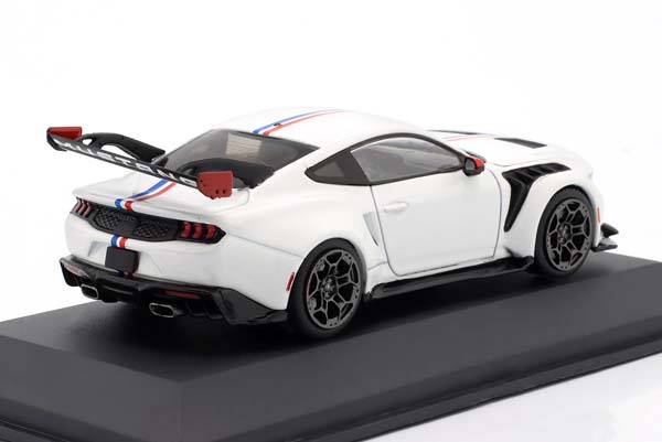 FORD MUSTANG GTD YEAR 2025 WHITE / DECOR / ФОРД МУСТАНГ ГТД БЕЛЫЙ — фото 2