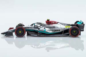 MERCEDES AMG W13E PERFORMANCE GP BAHRAIN 2022 HAMILTON / МЕРСЕДЕС AMG W13E ВЫСТУПЛЕНИЕ ГРАН-ПРИ БАХРЕЙНА 2022 ГАМИЛЬТОН — фото 3