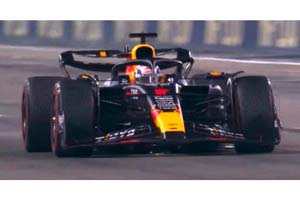 RED BULL F1 RB19 TEAM ORACLE RED BULL RACING №1 WORLD CHAMPION 2ND SPRINT RACE QATAR GP WITH PIT BOARD 2023 MAX VERSTAPPEN, MATT BLUE — фото 6
