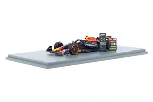 RED BULL F1 RB19 TEAM ORACLE RED BULL RACING №1 WORLD CHAMPION 2ND SPRINT RACE QATAR GP WITH PIT BOARD 2023 MAX VERSTAPPEN, MATT BLUE — фото 2
