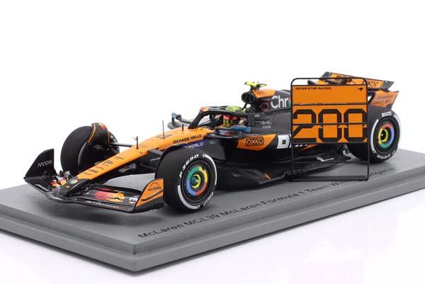 MCLAREN MCL39 #4 WINNER HUNGARY GP FORMULA 1 WORLD CHAMPION 2025 LANDO NORRIS / МАКЛАРЕН MCL39 ПОБЕДИТЕЛЬ ГРАН-ПРИ ВЕНГРИИ ФОРМУЛА-1 ЧЕМПИОН МИРА ЛАНДО НОРРИС