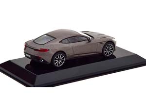 ASTON MARTIN DB11 2016 GREY METALLIC — фото 2
