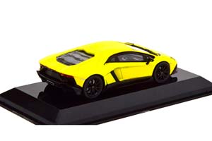 LAMBORGHINI AVENTADOR LP720-4 50TH ANNIVERSARY 2013 YELLOW — фото 2