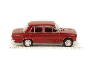 SEAT 124L 1969 КРАСНЫЙ — фото 3