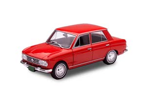 DATSUN BLUEBIRD КРАСНЫЙ