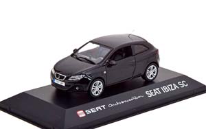 SEAT IBIZA SС ЧЕРНЫЙ — фото 4
