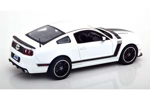 FORD MUSTANG BOSS 302 2013 WHITE BLACK — фото 2