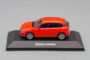 SKODA KAMIQ, RED — фото 5
