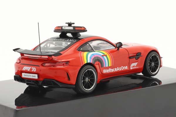 2-CAR SET: MERCEDES-BENZ AMG GT-R SAFETY CAR FORMULA 1 2020 / НАБОР ИЗ 2 МОДЕЛЕЙ МЕРСЕДЕС-БЕНЦ АМГ ГТ-Р САФЕТЙ АВТОМОБИЛЬ ФОРМУЛА-1 СЕРЕБРИСТЫЙ КРАСНЫЙ — фото 2