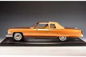 CADILLAC COUPE DEVILLE 1976 AMBERLITE FIREMIST () / КАДИЛЛАК КУПЕ ДЕВИЛЛЕ АМБЕРЛИТЕ ФИРЕМИСТ ОРАНЖЕВЫЙ — фото 2