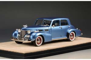 CADILLAC FLEETWOOD SIXTY SPECIAL 1940 LIGHT BLUE METALLIC — фото 3