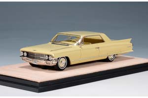 CADILLAC COUPE DEVILLE 1962 MAIZE