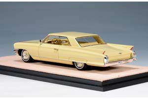 CADILLAC COUPE DEVILLE 1962 MAIZE — фото 2