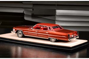 CADILLAC SEDAN DEVILLE 1976 FIRETHORN METALLIC / КАДИЛЛАК СЕДАН ДЕВИЛЛЬ 1976 FIRETHORN METALLIC (LIMITED 014/199 PCS) — фото 2
