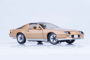 CHEVROLET CAMARO 1982 ЗОЛОТОЙ — фото 8