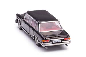 MERCEDES-BENZ 600 PULLMAN 1963 (W100) ЧЕРНЫЙ (ДЛИНА МОДЕЛИ 6-10 СМ) — фото 5