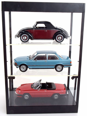 SHOWCASE БОКС ВИТРИНА ДЛЯ 3 МОДЕЛЕЙ В РАБОТЕ НА БАТАРЕЯХ 1:18 ИЛИ 1:24 4X AA ИЛИ MICRO USB ЧЕРНЫЙ — фото 2