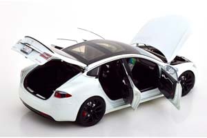 TESLA MODEL S P100D 2016 WHITE METALLIC / ТЕСЛА МОДЕЛЬ С П100Д БЕЛЫЙ — фото 4