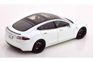 TESLA MODEL S P100D 2016 WHITE METALLIC / ТЕСЛА МОДЕЛЬ С П100Д БЕЛЫЙ — фото 2