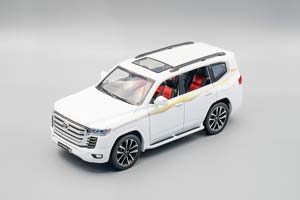 TOYOTA LAND CRUISER 300, 2022 Г. 70TH ANNIVERSARY, БЕЛЫЙ