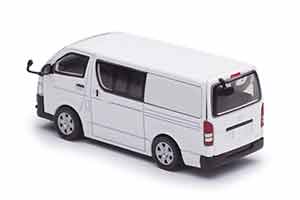 TOYOTA HIACE SDU ФУРГОН С ФИГУРКАМИ, БЕЛЫЙ (ДЛИНА МОДЕЛИ 6-10 СМ) — фото 5