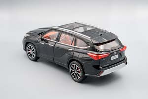 TOYOTA HIGHLANDER, ЧЁРНЫЙ, 21 СМ — фото 3