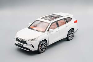 TOYOTA HIGHLANDER, БЕЛЫЙ, 21 СМ