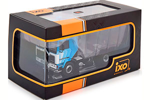 VOLVO F12 GLOBETROTTER 1981 WHITE/BLUE — фото 4