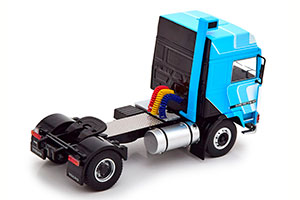 VOLVO F12 GLOBETROTTER 1981 WHITE/BLUE — фото 2