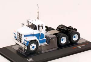 DODGE LCF CT900 TOWING VEHICLE 1960 WHITE BLUE