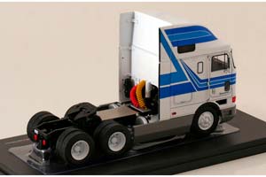 INTERNATIONAL EAGLE CABOVER 1995 WHITE/BLUE — фото 2