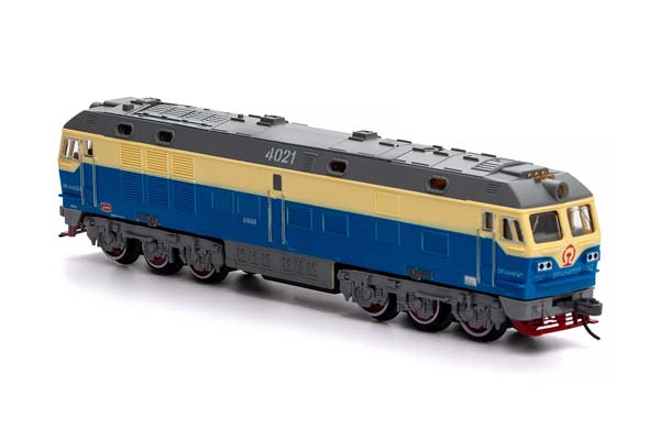 ТЕПЛОВОЗ КЖД DF4D-4021 «ДУНФЭН» 1996 (ДЛИНА МОДЕЛИ 20 СМ) — фото 2