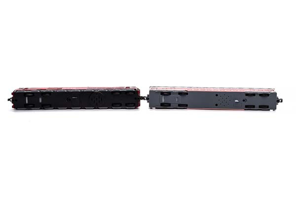 ЭЛЕКТРОВОЗ КЖД HXD3D-00516 HARMONY С ДВУХЭТАЖНЫМ СПАЛЬНЫМ ВАГОНОМ ПЕКИН - ЛХАСА 2012 КРАСНО-БЕЛЫЙ — фото 5