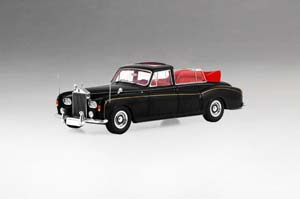 ROLLS-ROYCE PHANTOM V STATE LANDAULETTE QUEEN ELIZABETH II 1967 BLACK