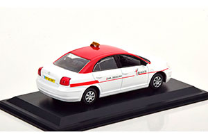 TOYOTA AVENSIS TAXI EINDHOVEN 2003 WHITE/RED — фото 2