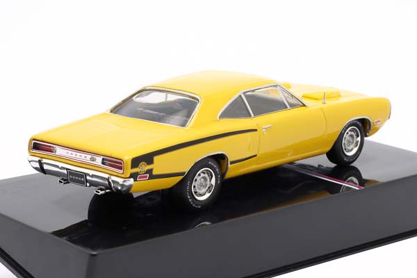 DODGE CORONET SUPER BEE YEAR 1970 YELLOW IXO / ДОДЖ КОРОНЕТ СУПЕР БИ ЖЕЛТЫЙ ИКСО — фото 2