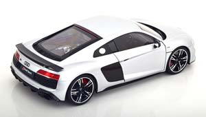 AUDI R8 2022 SILVER — фото 2