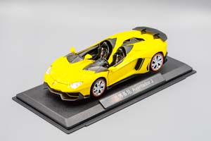 LAMBORGHINI AVENTADOR J, ЖЁЛТЫЙ