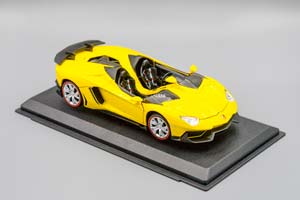 LAMBORGHINI AVENTADOR J, ЖЁЛТЫЙ — фото 2