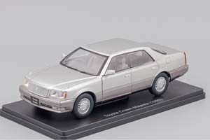 TOYOTA CROWN MAJESTA 1995, SILVER