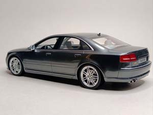 AUDI S8 D3 (A8) OTTOMOBILE 1:18 РАРИТЕТ — фото 4