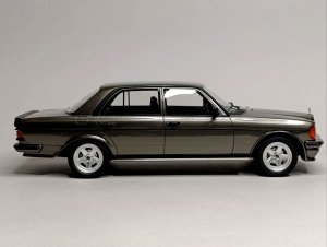 MERCEDES W123 AMG 280 CE OTTOMOBILE 1:18 — фото 4