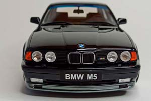 BMW M5 E34 5ER 1:18 OTTOMOBILE ДИСКИ 21 STYLING — фото 5