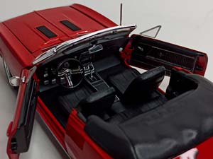 CHEVROLET CAMARO SS 396 CABRIO RED 1:18 — фото 4