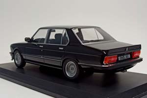 BMW M535 (E12) BLACK 1:18 NOREV — фото 3